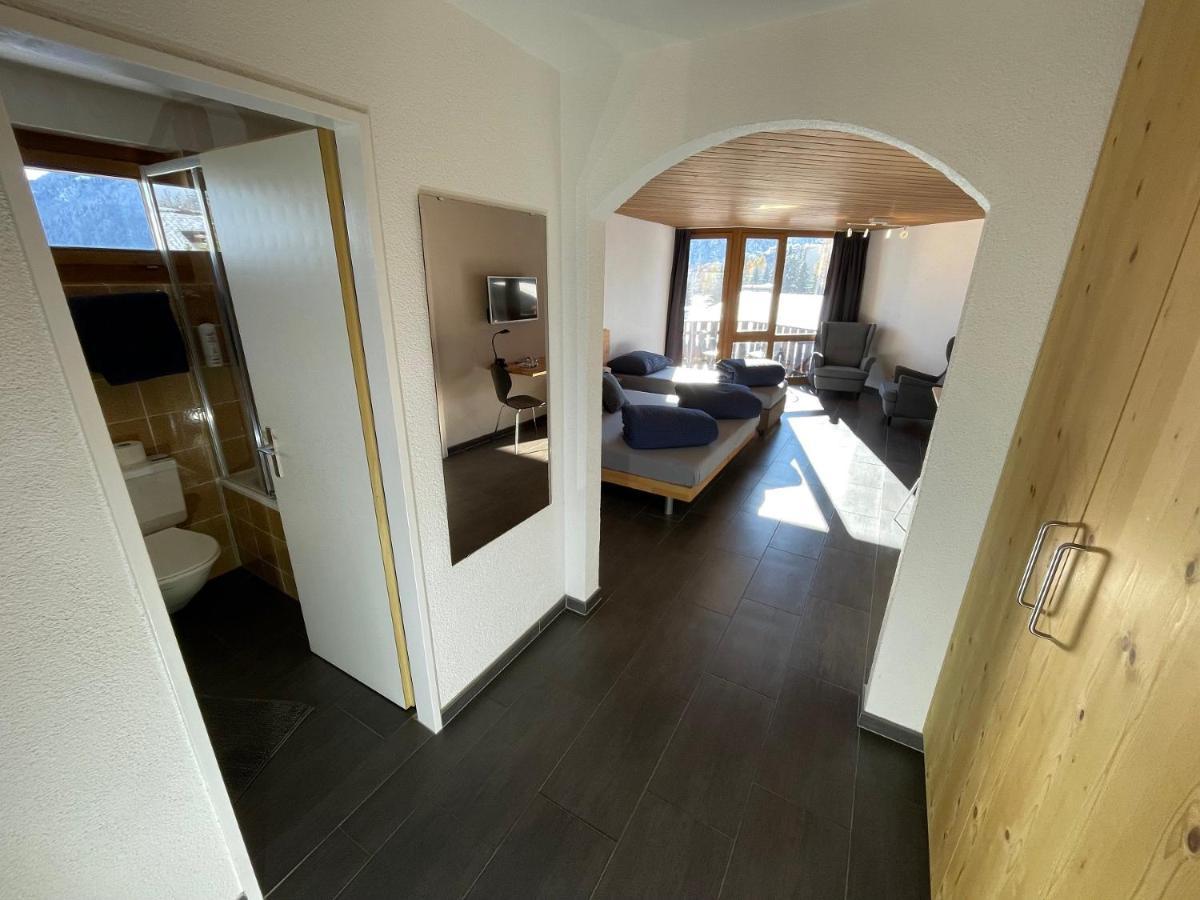 Catrina Hotel Disentis Luaran gambar