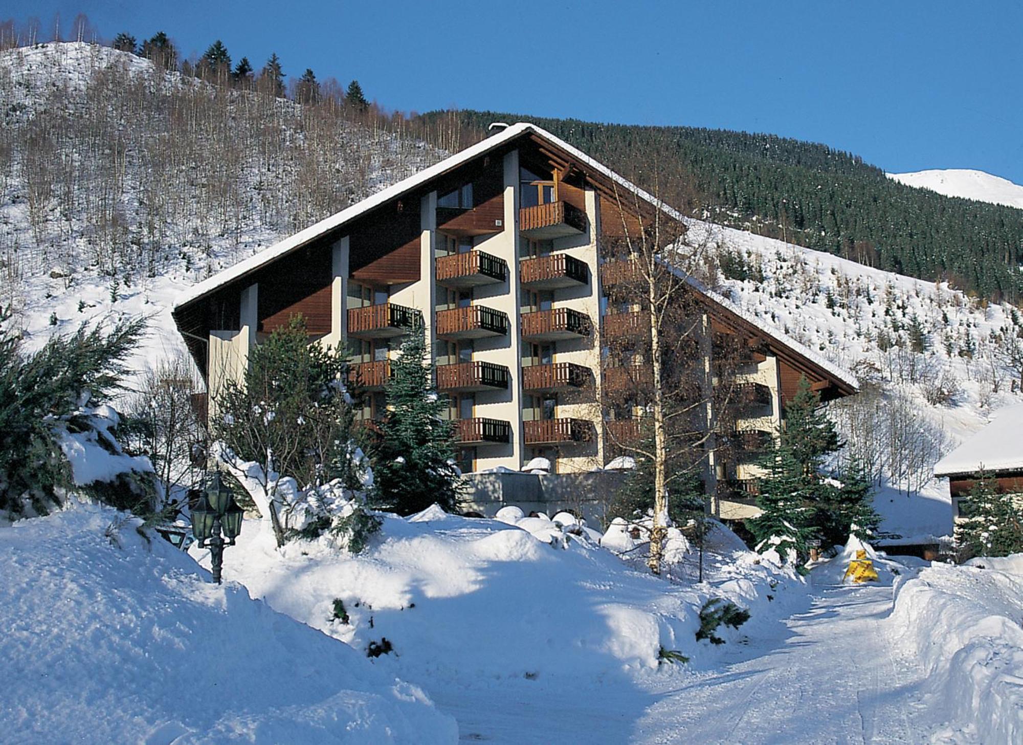 Catrina Hotel Disentis Luaran gambar