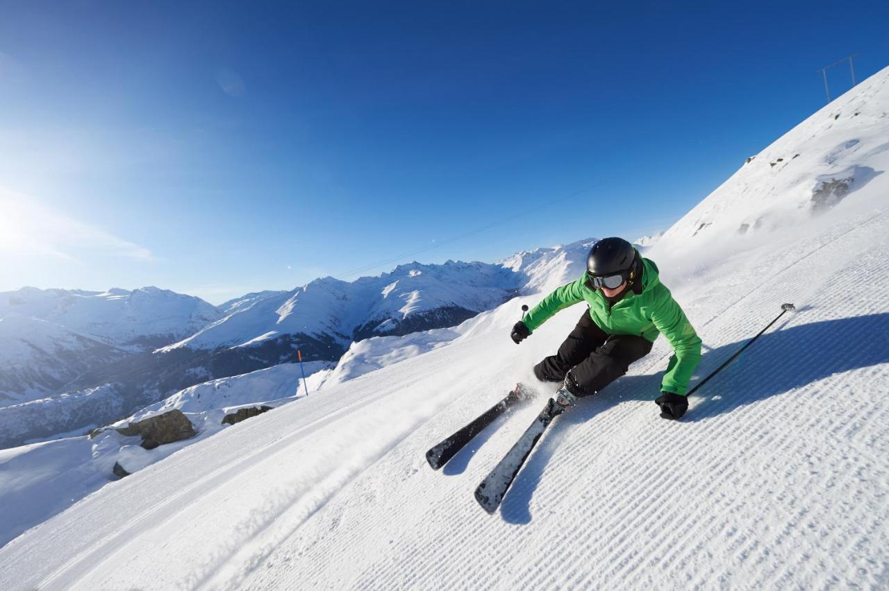 Catrina Hotel Disentis Luaran gambar